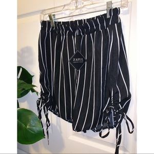 ZAFUL Striped High Waisted Tie Shorts